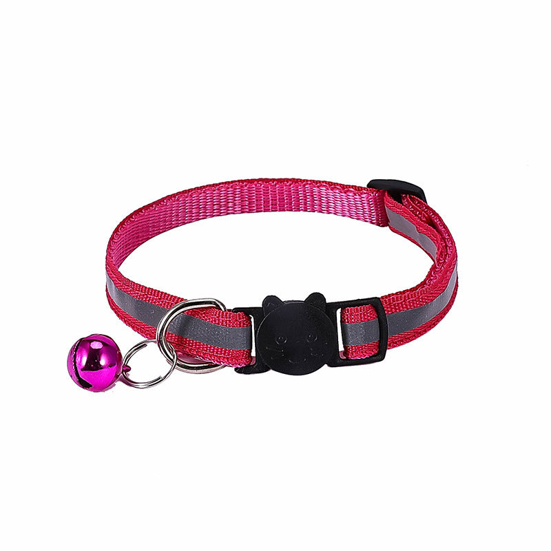 Reflective cat collar with cat-head buckle, available from Pet Royale UK