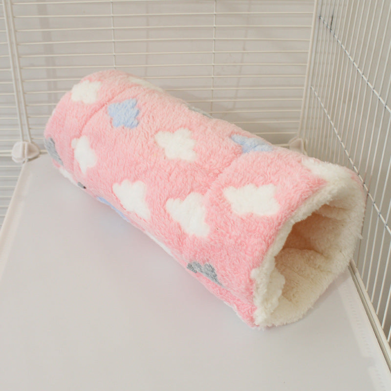 Flannel pet tunnel sleeping bag for small pets in Pink Cloud, size 15 x 30cm