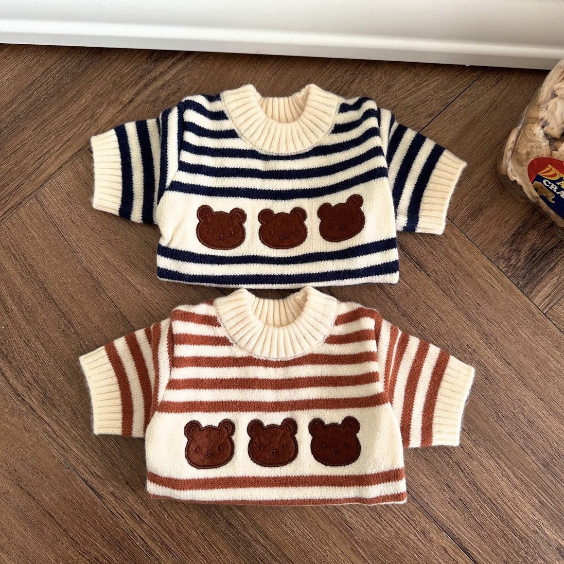 Striped knitted wool pet jumper in Chestnut Stripe, close-up detail