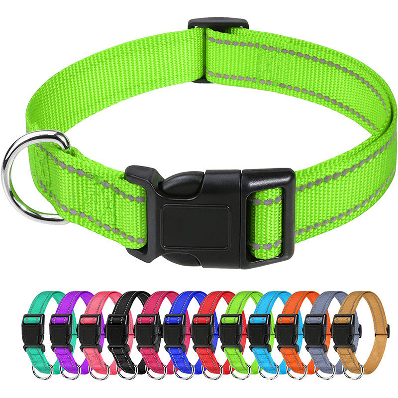 Reflective nylon dog collar, ideal for everyday use