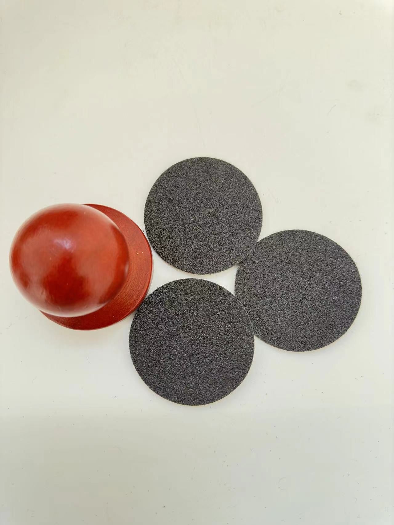 Wooden Dog Nail Scratch Board with Replaceable Sandpaper