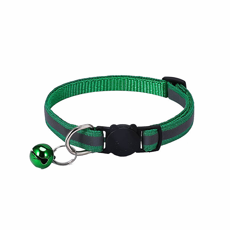 Reflective cat collar with cat-head buckle, ideal for everyday use