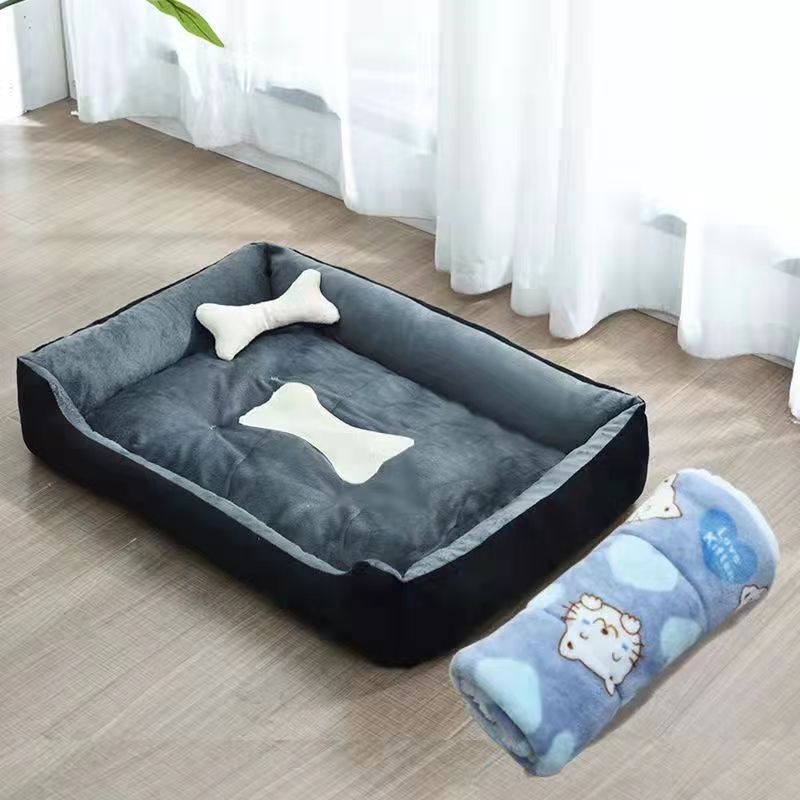 Stain-resistant dog and cat bed in five sizes, full product photo