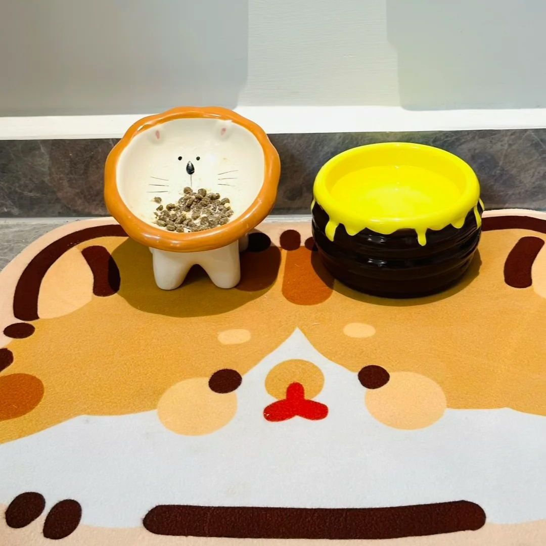 Cute Ceramic Anti-Spill Cat and Dog Food Bowl with Slanted Mouth and Non-Slip TPE Base