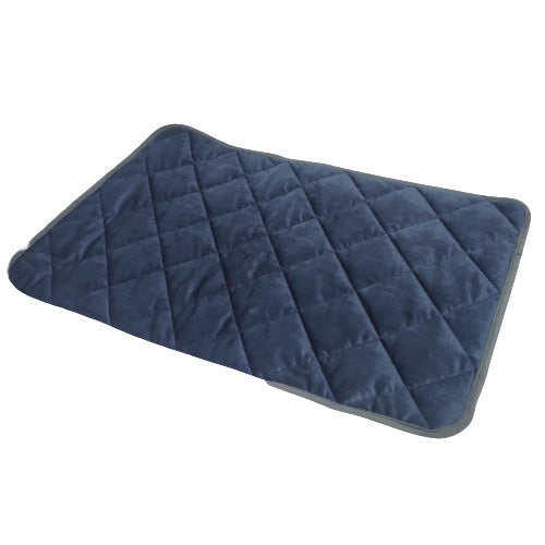 Brown insulating pet mat with blue trim for dogs