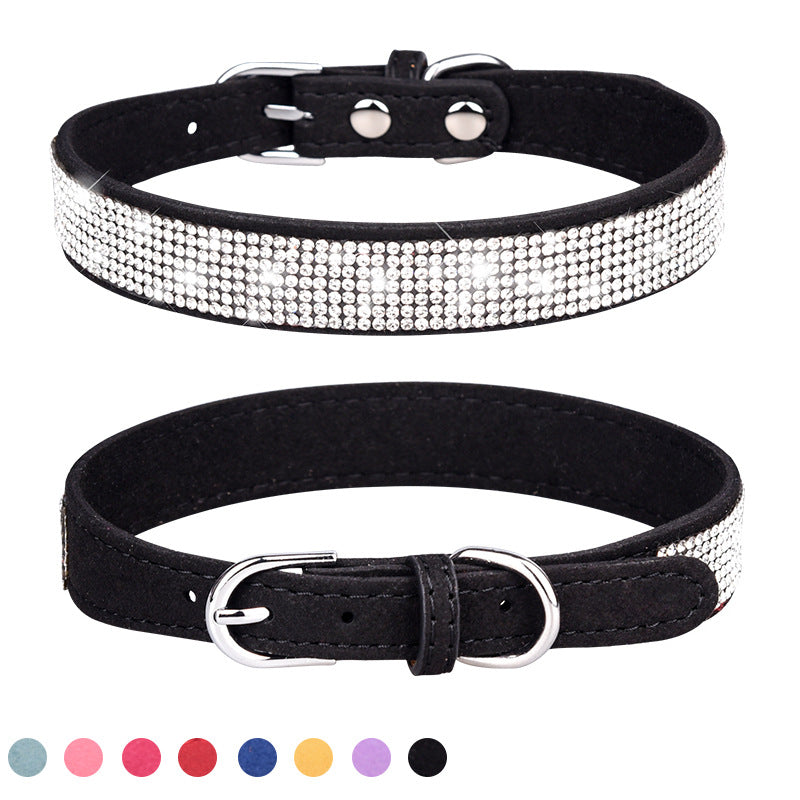 Sparkly rhinestone collar for cats and dogs, ideal for everyday use