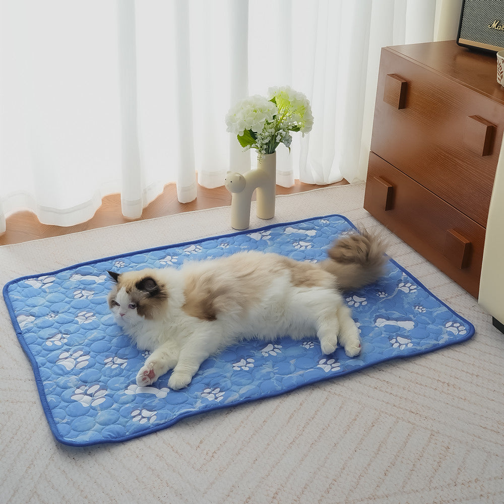 Three-layer pet cooling mat with mesh base, close-up detail view