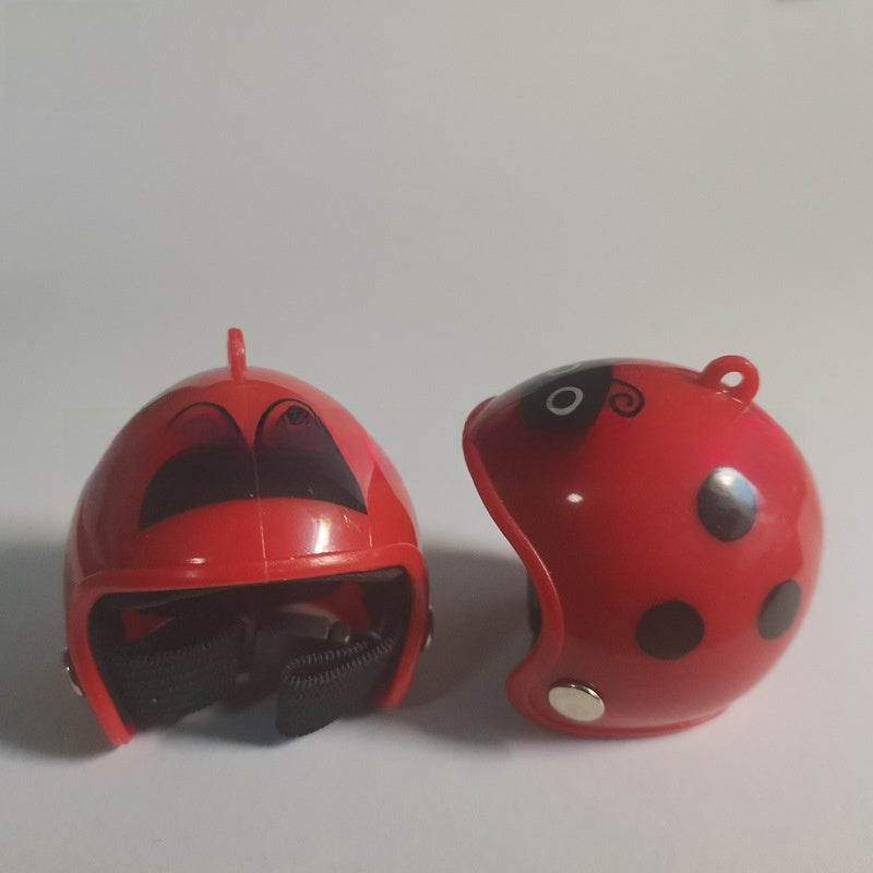 Anti-Pecking Helmet for Chickens and Birds, Cute Animal Designs