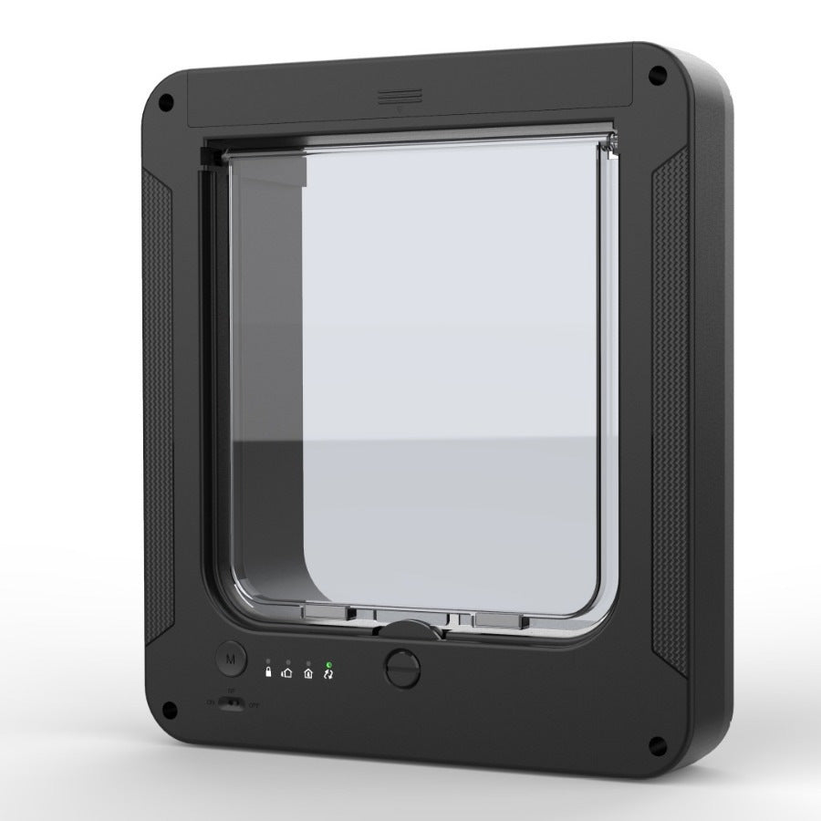 White sensor cat flap with tag keys and collars for selective entry, photo 5