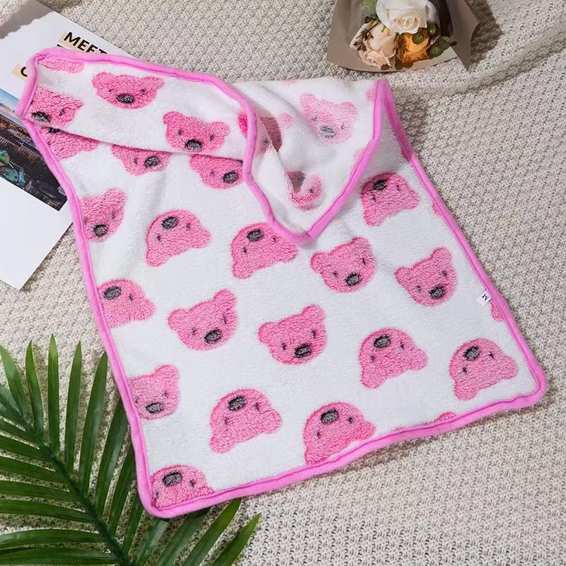 Small coral fleece pet mat in Blue Heart, second detail photo