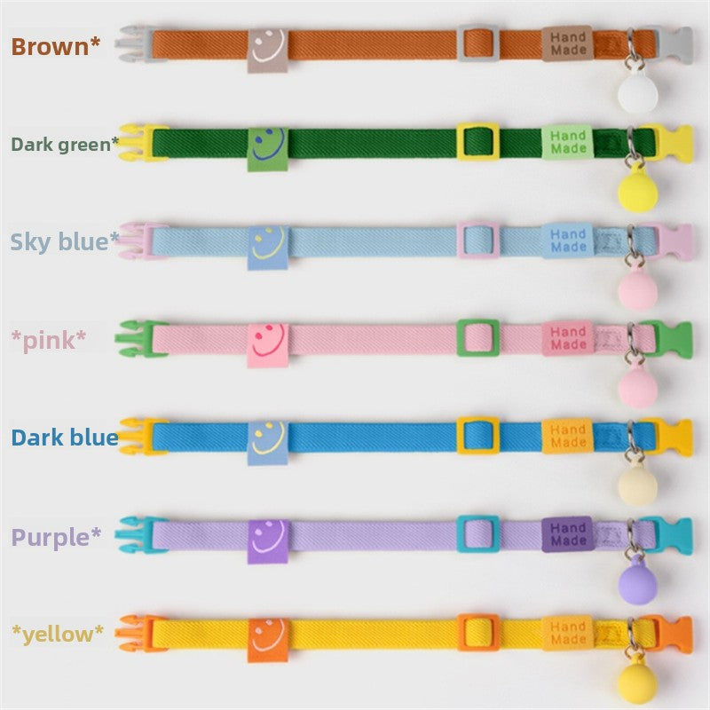 Elastic collar for cats and small dogs, available from Pet Royale UK