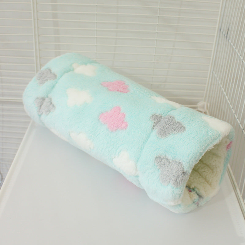 Flannel pet tunnel sleeping bag for small pets in Green Cloud, size 15 x 60cm