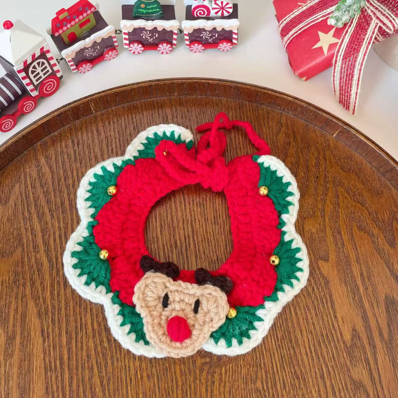 Hand-crocheted Christmas collar for cats with snowflake design, product image 7