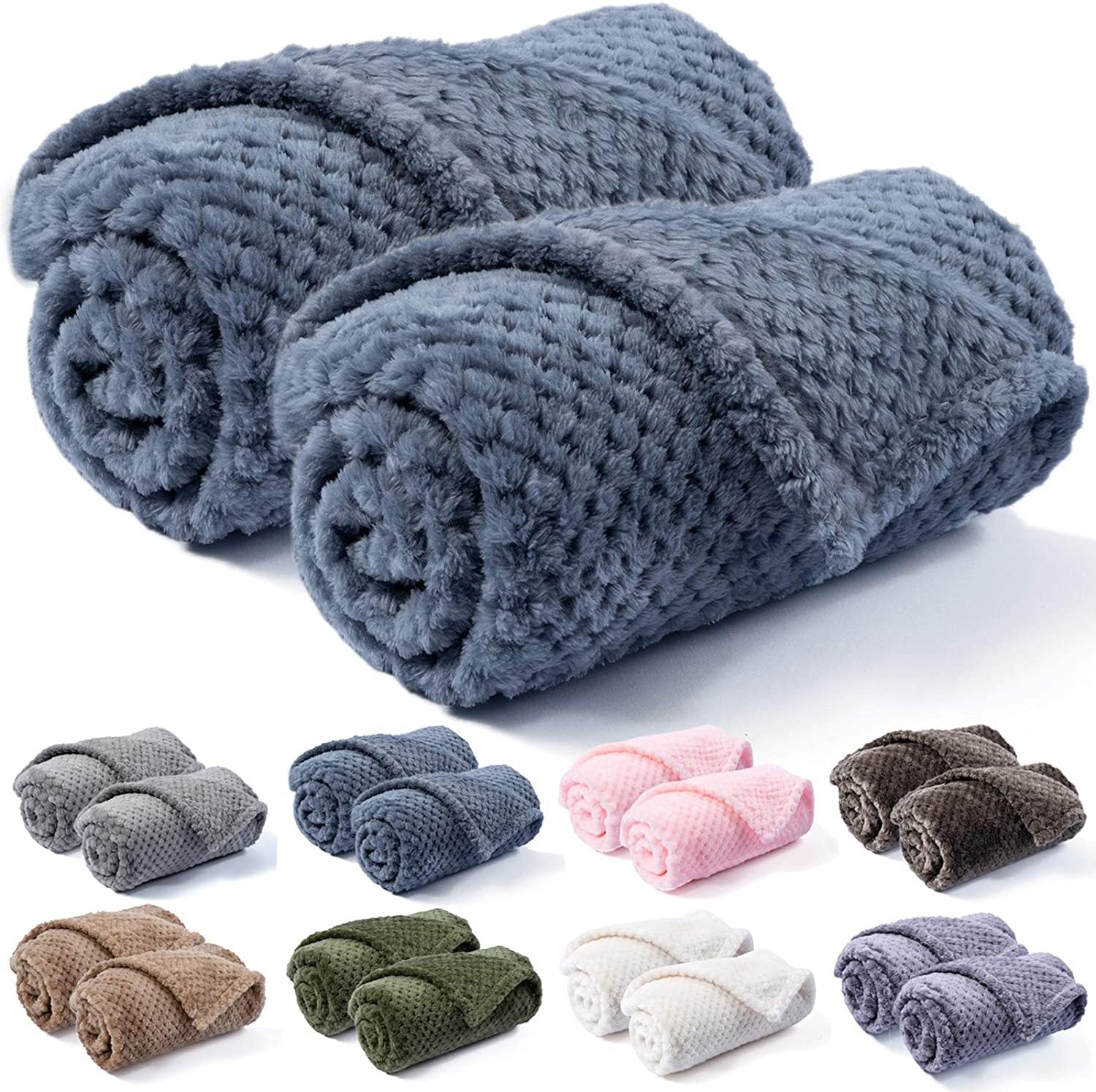Thick velvet pet blanket in grey for dogs and cats