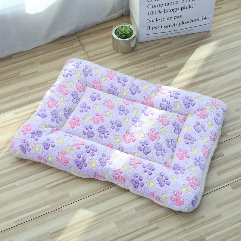 Reversible coral fleece pet mat with grey and white stars