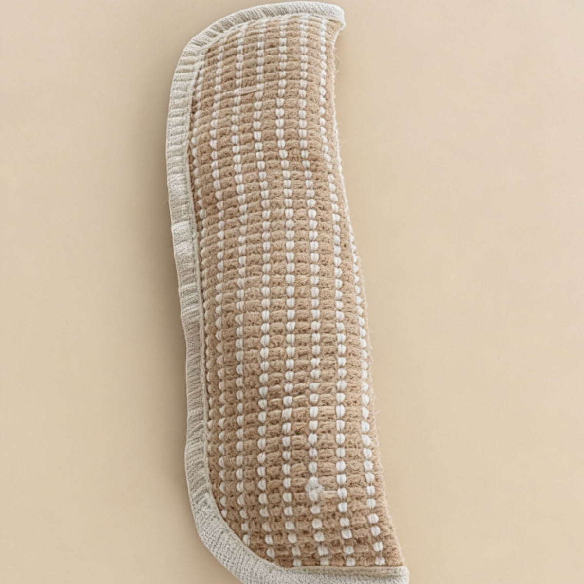 Catnip scratching pillow for cats in three sizes - photo 8