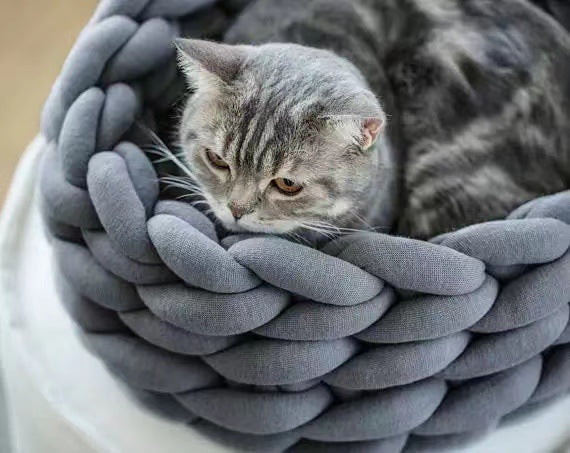 Soft velvet hand-woven round knot pet bed in Dark Grey, size 30cm