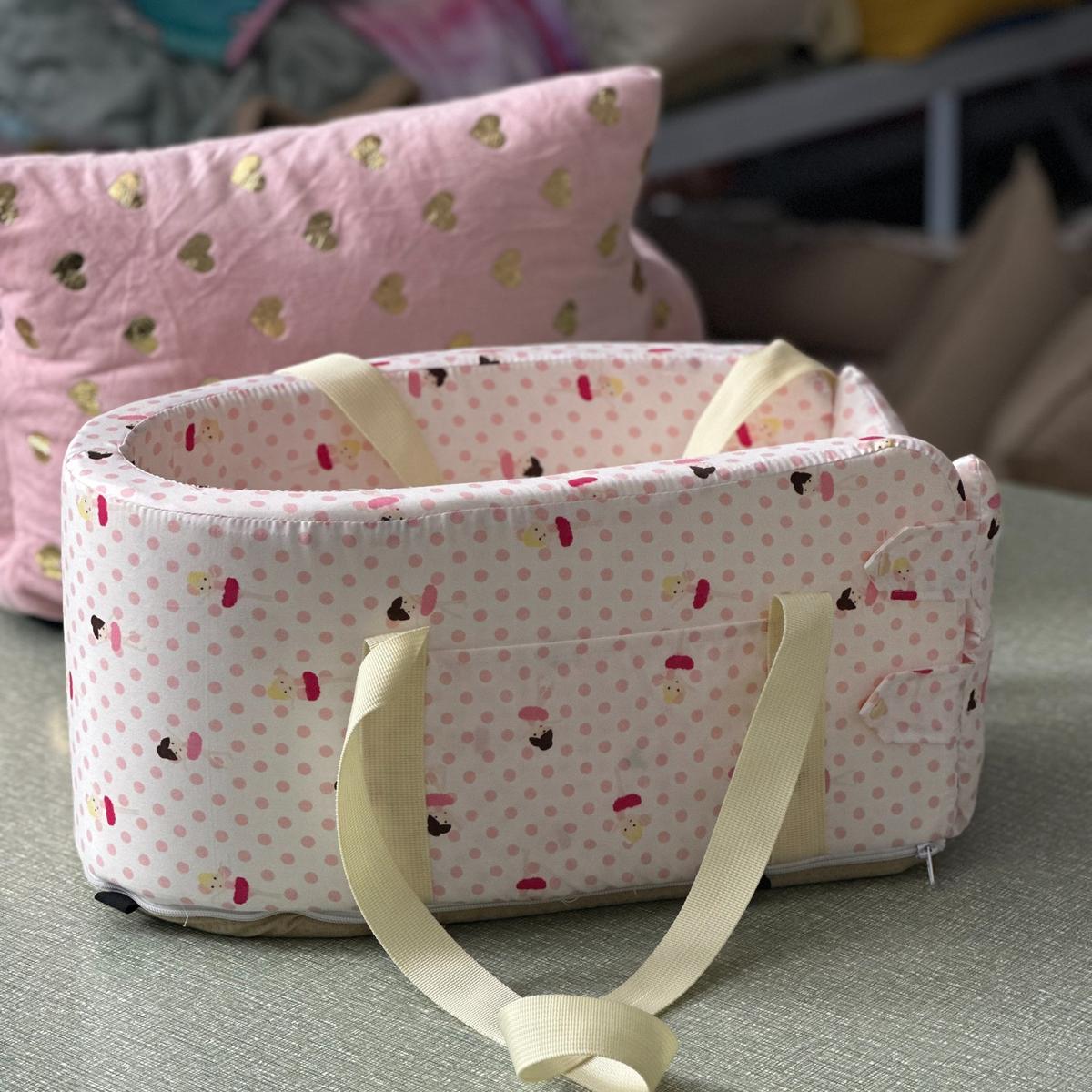 Car console pet seat for small dogs and cats, product gallery photo