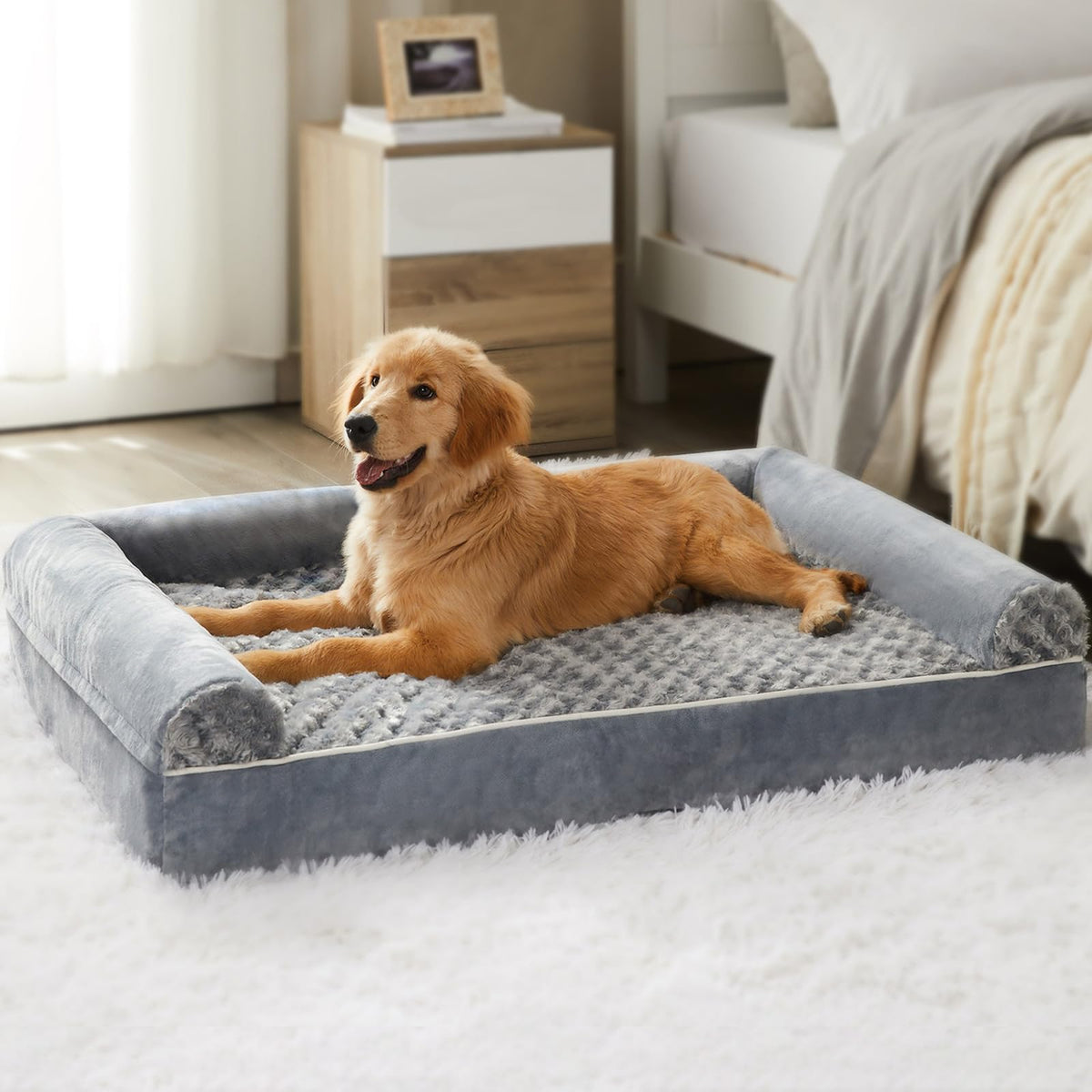 Orthopaedic dog bed with bolsters