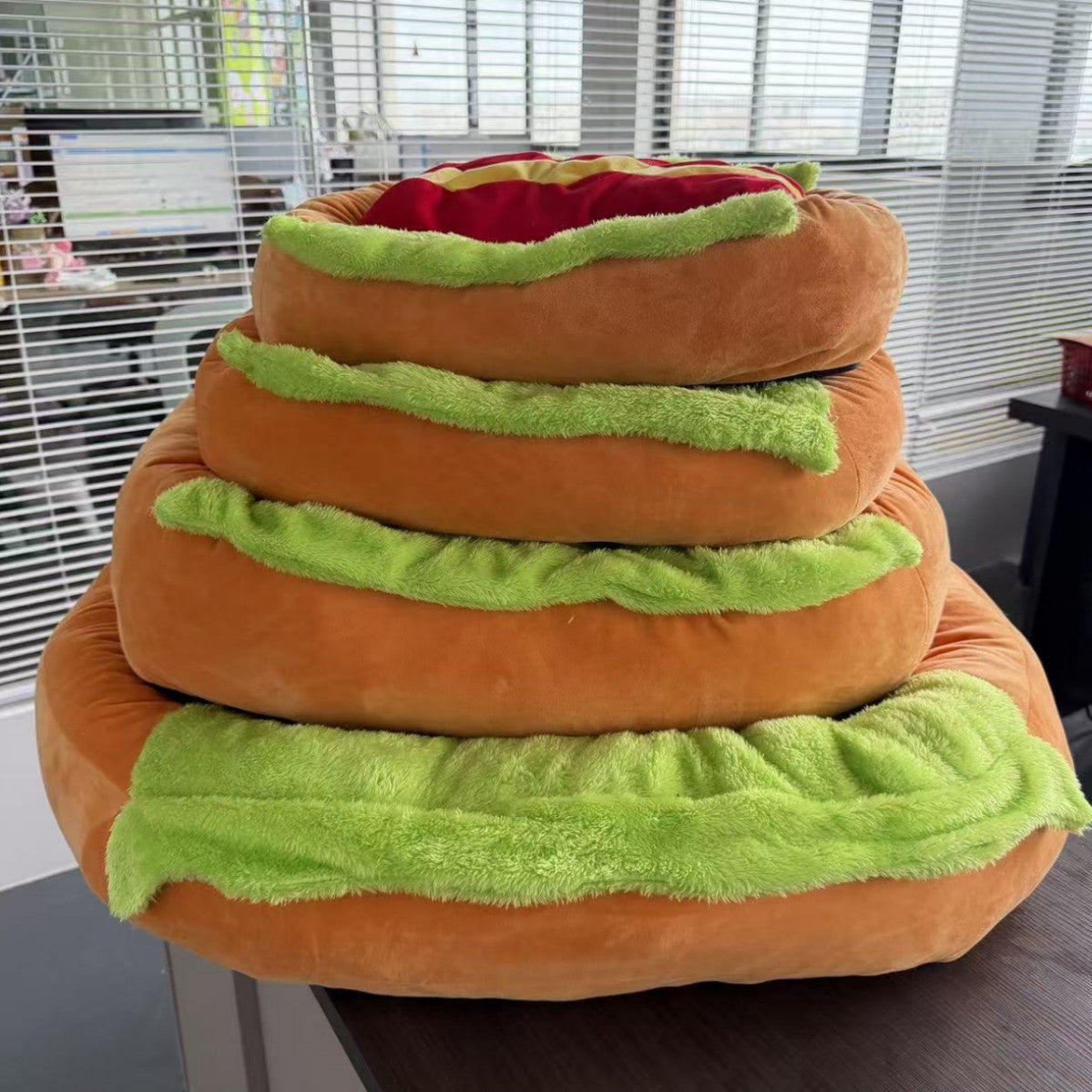 Sausage bun shaped novelty pet bed for small dogs, photo 2 of 8