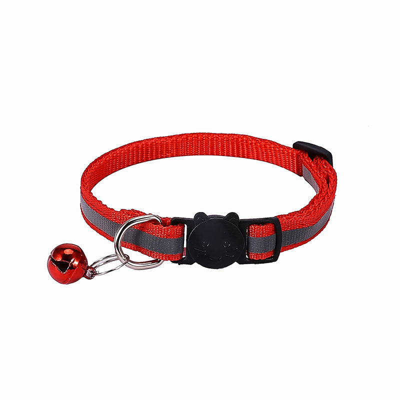 Reflective cat collar with cat-head buckle, close-up detail view