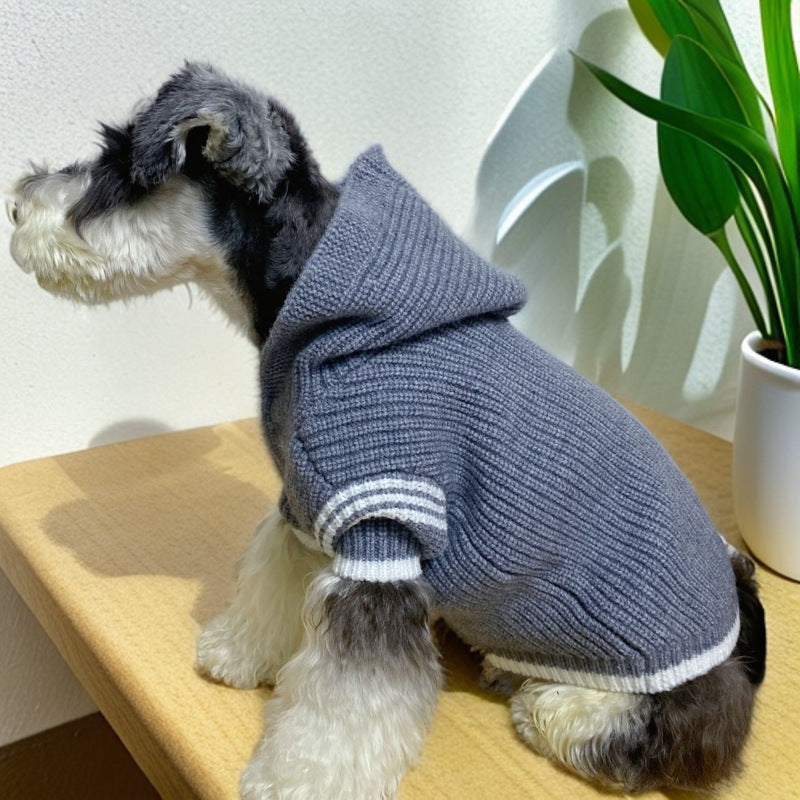 Thick knitted wool jumper for dogs and cats in Grey, side view
