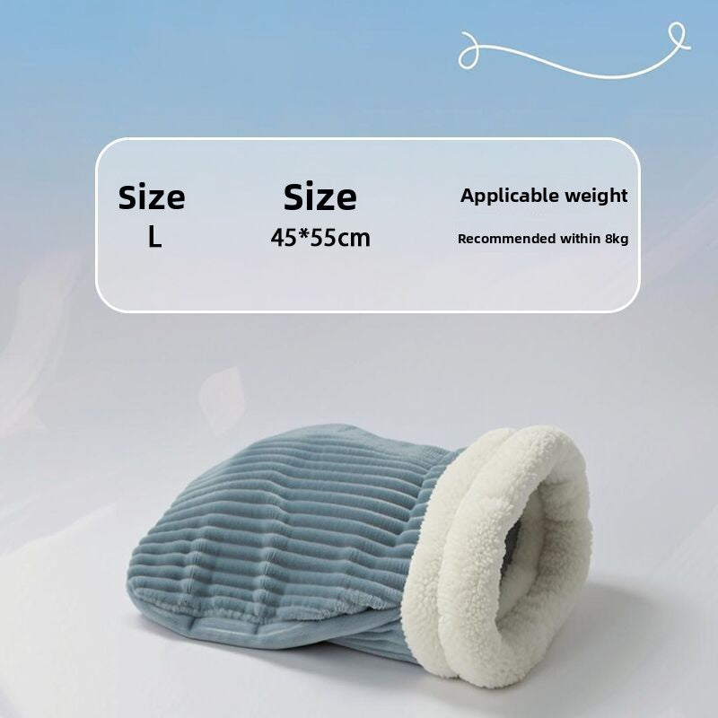 Flannel sleeping bag cat bed with enclosed design, photo 32 of 33