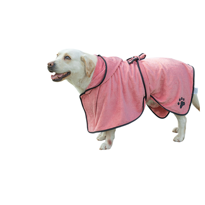 Microfibre pet bathrobe towel for dogs and cats, in a home setting