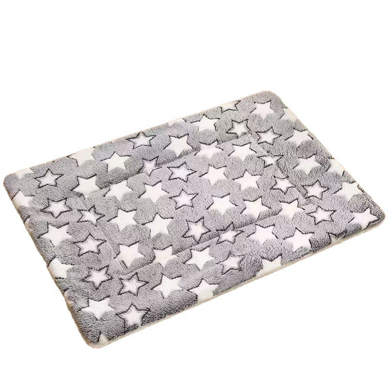 Patterned flannel dog mat with cute print for crates and beds, photo 4