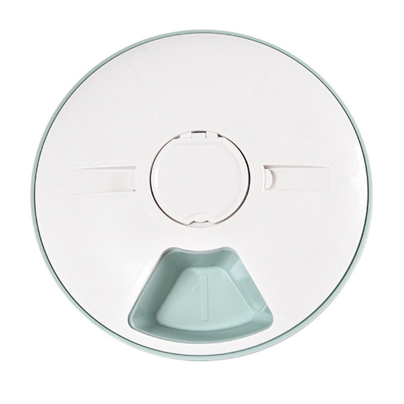Automatic Battery-Powered Pet Feeder with 24-Hour Timed Feeding and Compact Design