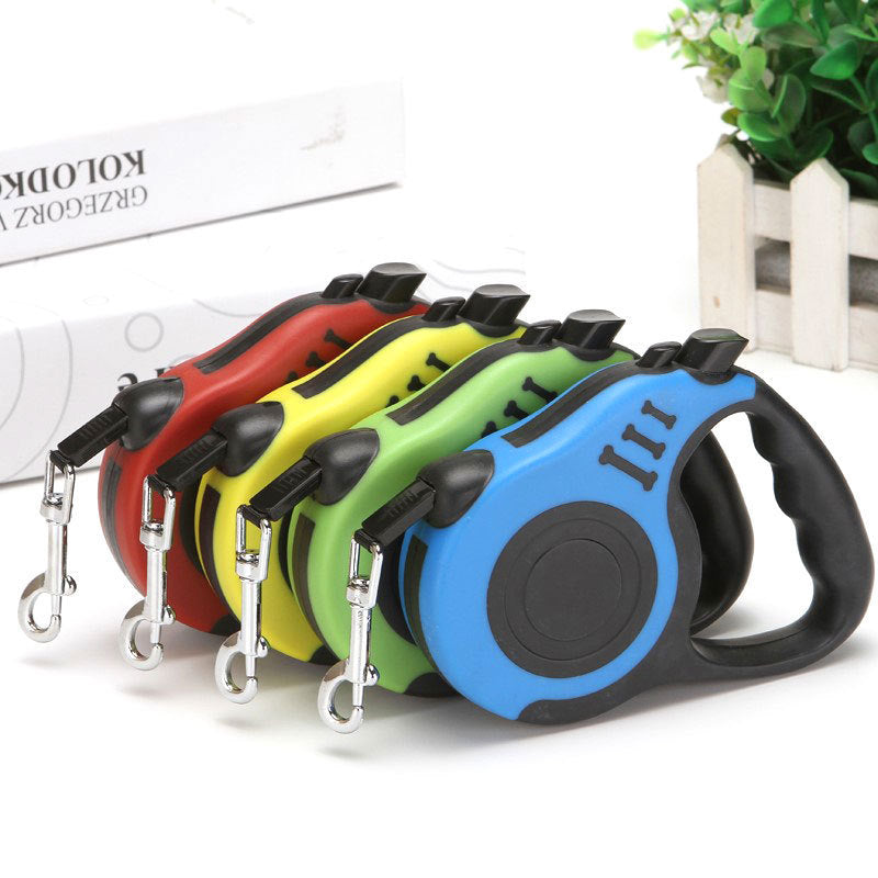 Automatic retractable dog lead in blue with compact handle