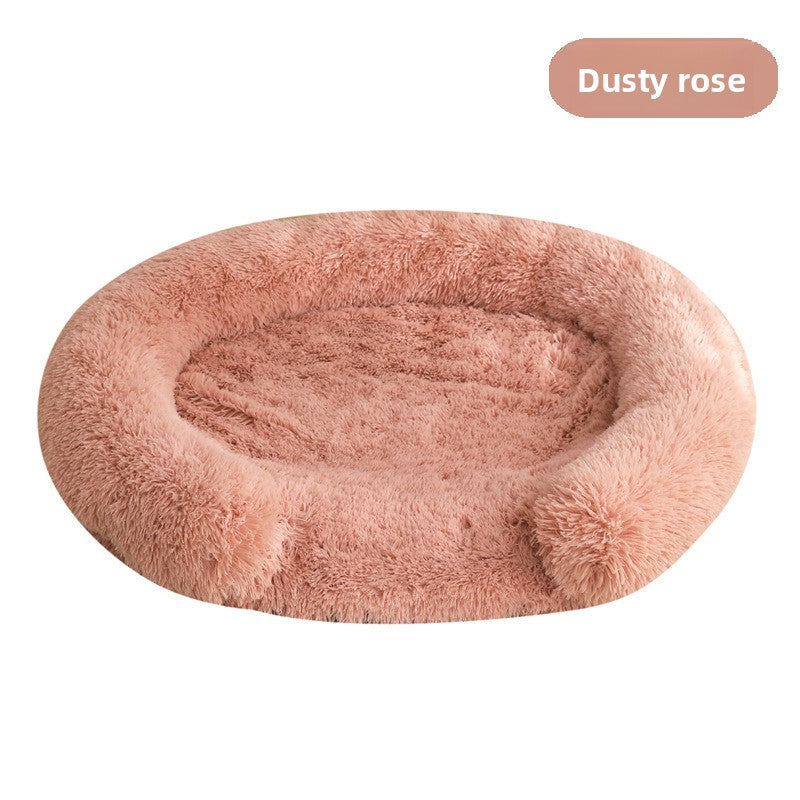 Plush round donut bed for cats and dogs, detail and texture view