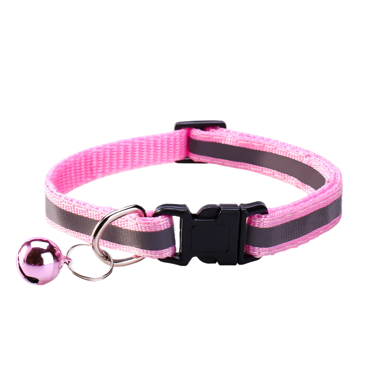 Reflective cat collar in red with adjustable buckle