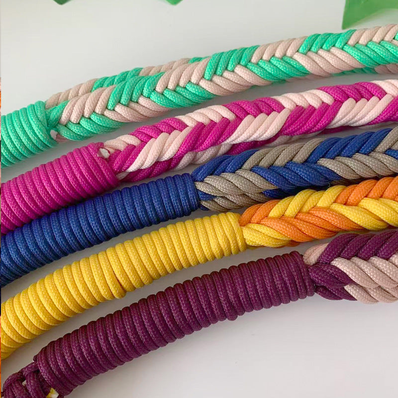 Festive braided leads for cats and small dogs in five colours