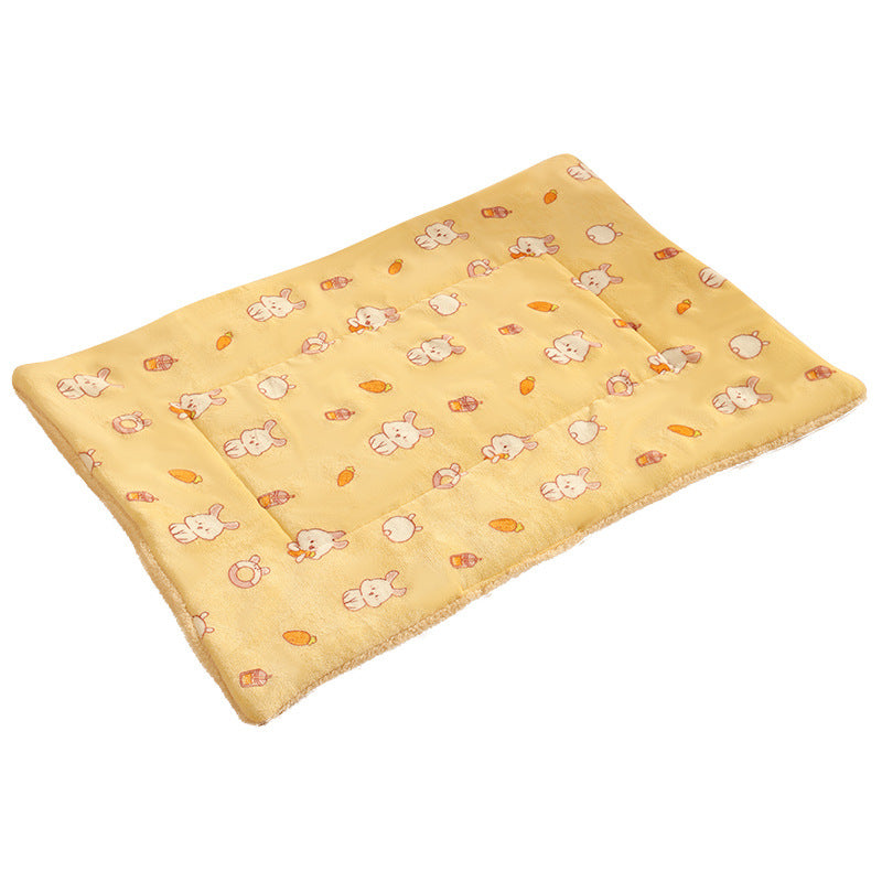 Soft suede pet blanket with cute bear pattern, product image 5