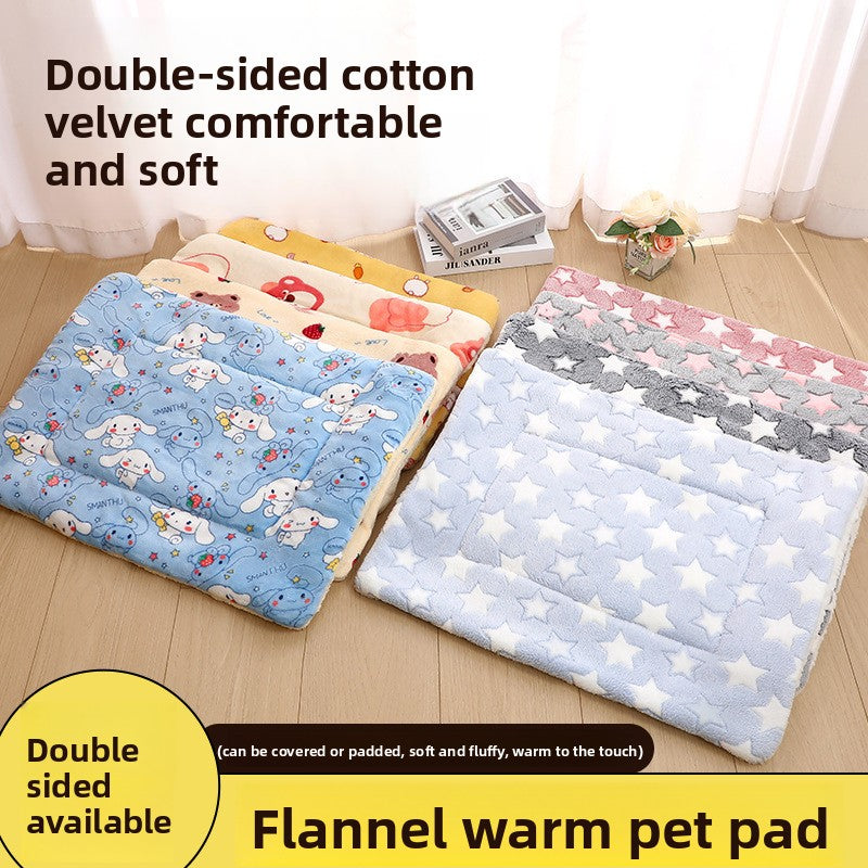 Double-sided thick flannel pet mat with grey stars