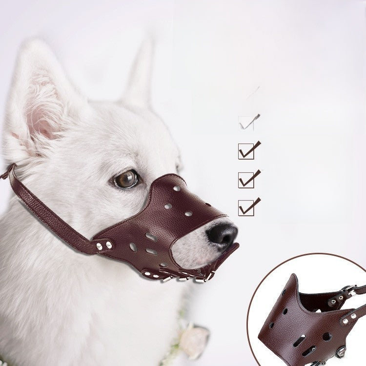 Black leather-look dog muzzle with adjustable buckle straps, product image 1