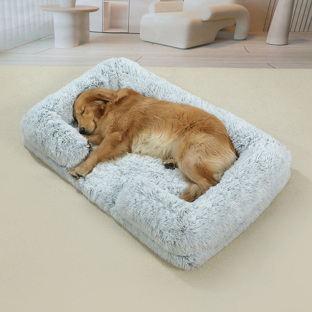 Square long plush pet bed in light grey