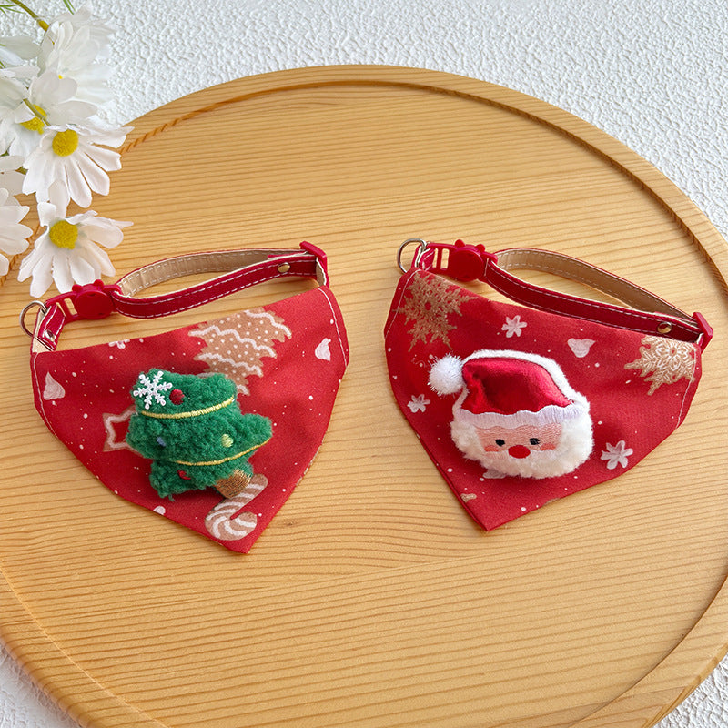 Christmas collar with triangle scarf for cats in Snowman, side view