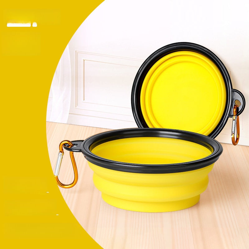 Collapsible pet travel bowl with clip in Green, front view