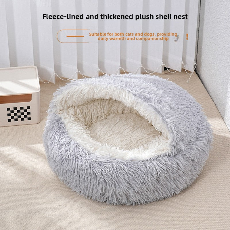 Semi-enclosed shell cat bed with plush lining, main product photo