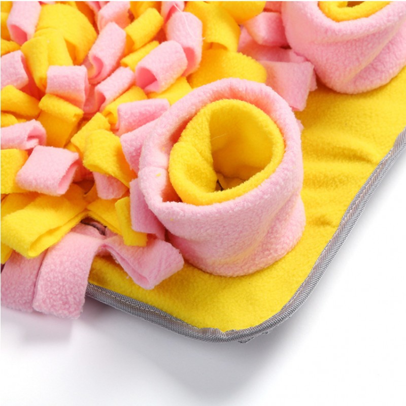 Plush snuffle mat for dogs in blue and red
