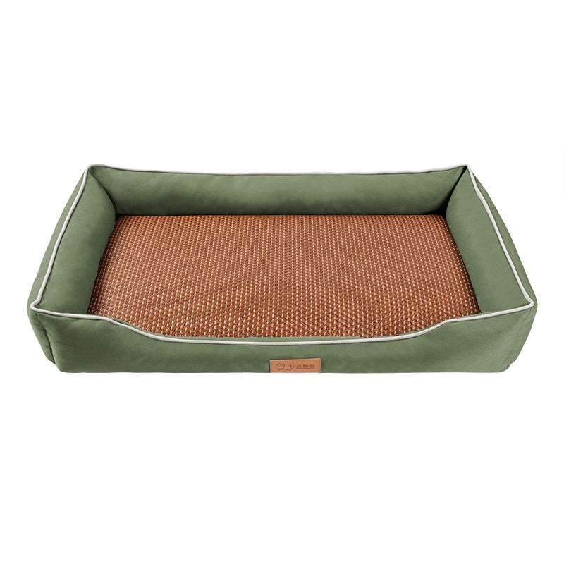 Waterproof 600D Oxford dog bed with summer mat, close-up detail view