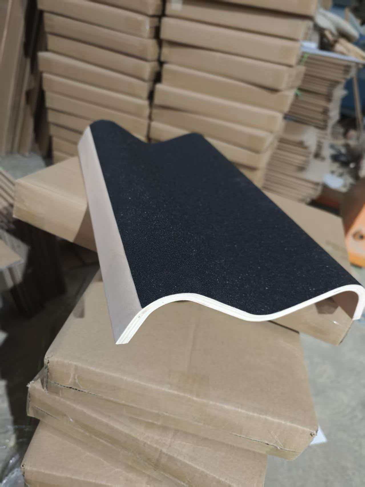 Solid Wood Nail Grinding Board for Dogs, Sandpaper Scratch Pad