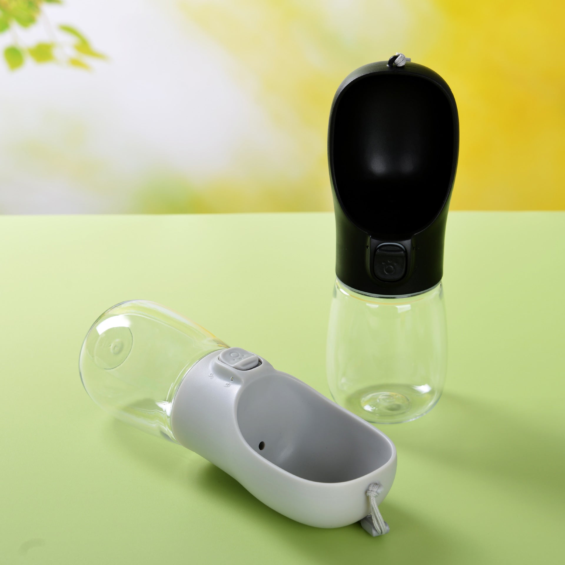 Leak-Proof Pet Travel Water Cup in 300ml to 550ml for Cats and Dogs, Six Colours