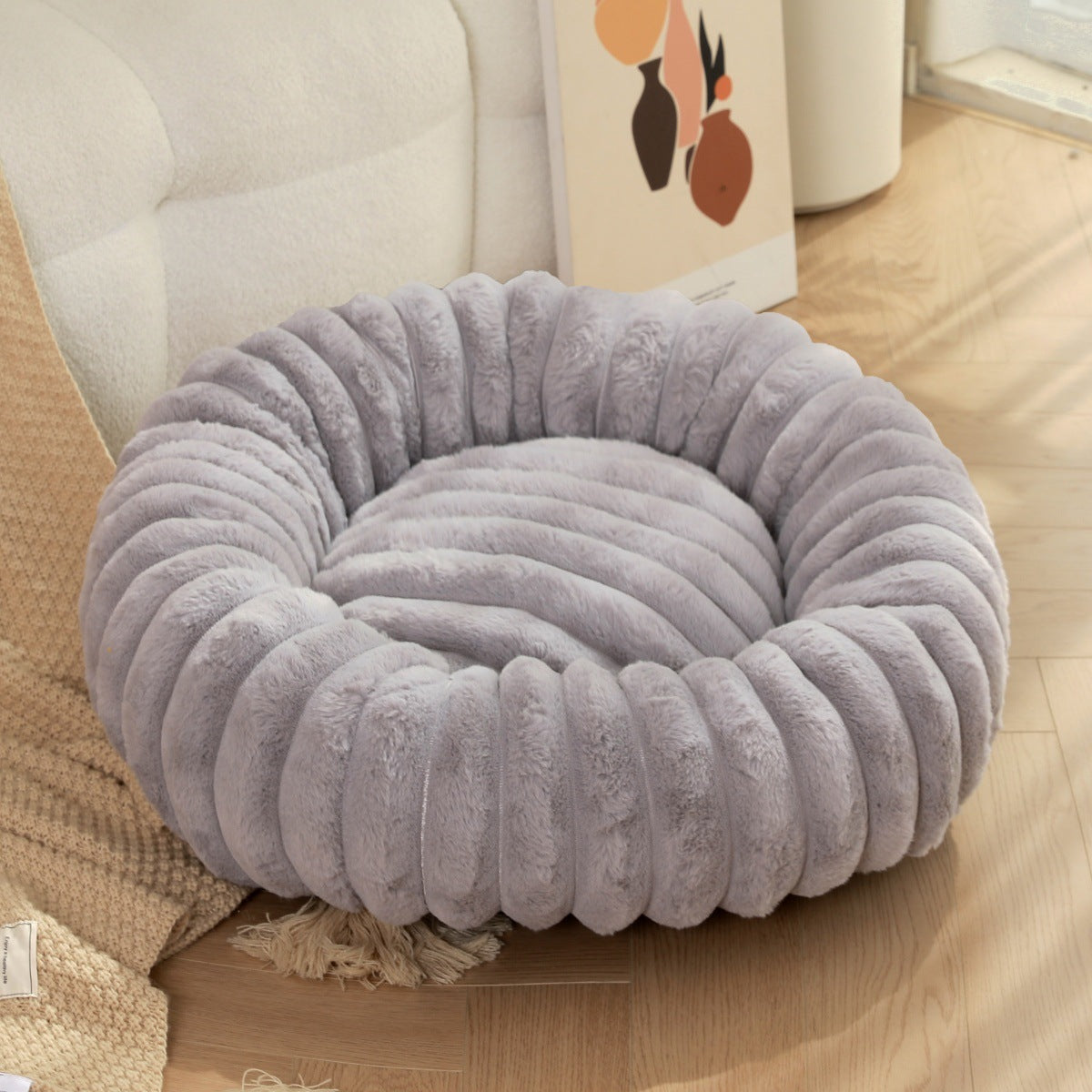 Plush round faux fur pet nest for cats, photo 13 of 80