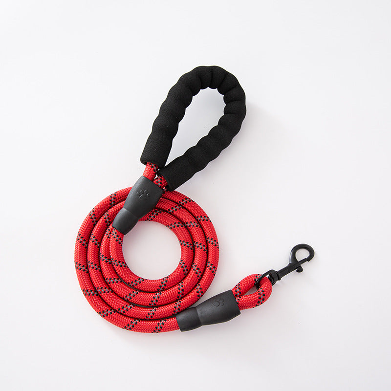 Nylon dog leads in eight colours and four lengths