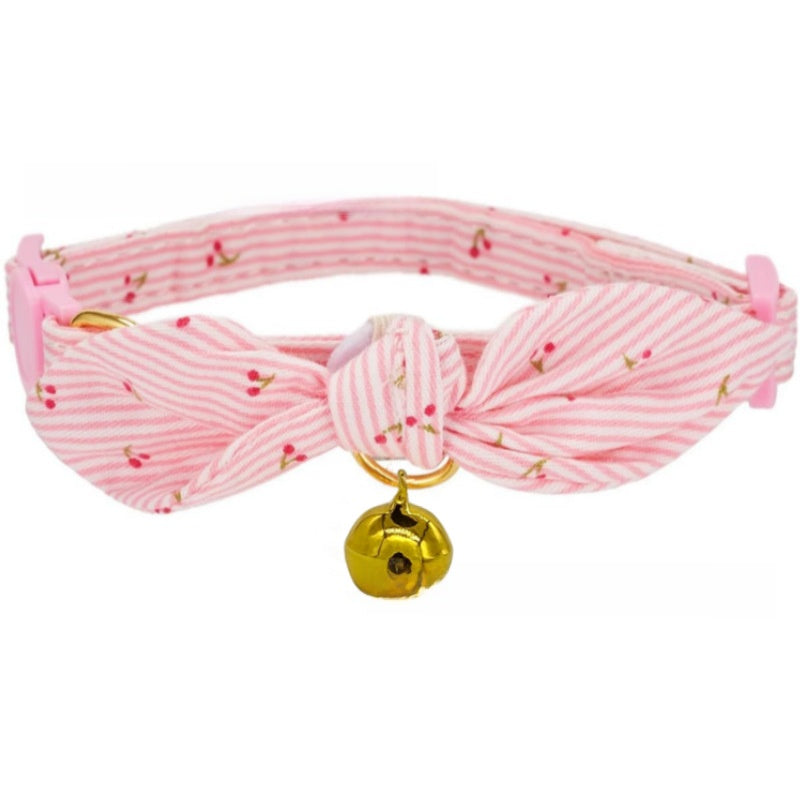Rabbit ears cotton collar for cats in Floral, in use with a pet