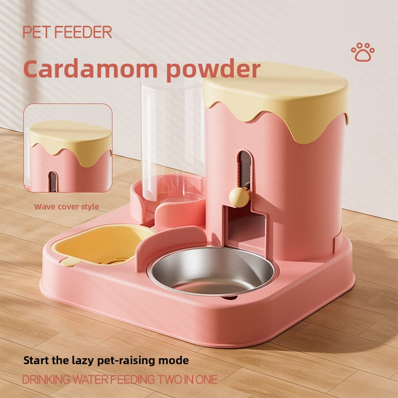 Pet feeder
