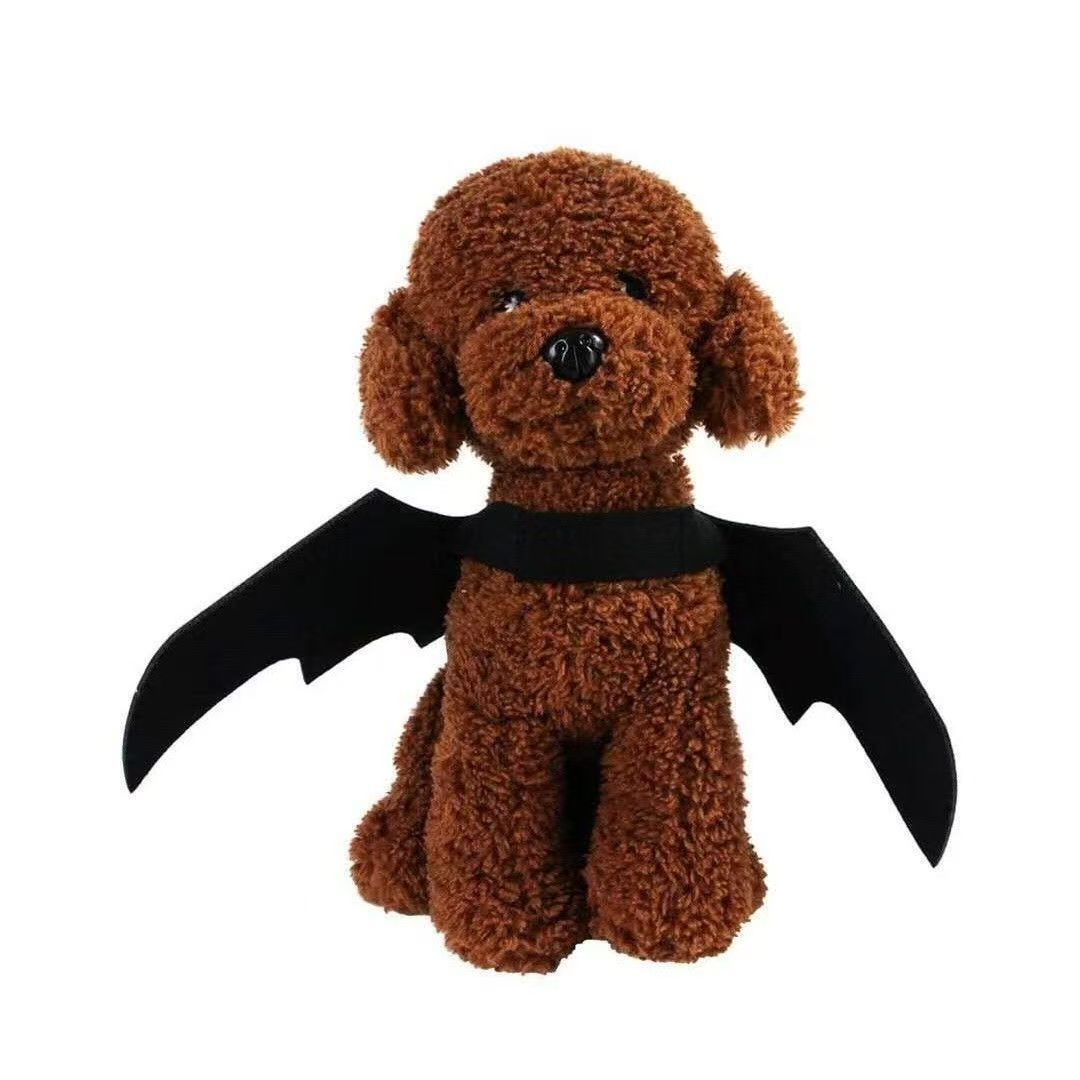 Black felt bat wings pet costume with strap fastening